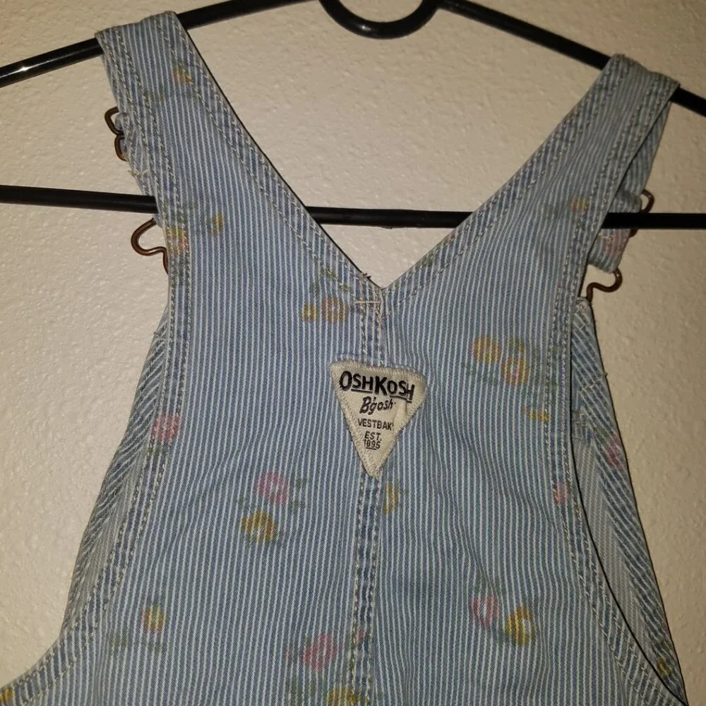 VTG OshKosh Floral Shortalls 5T Toddler Girl Shorts Overalls Blue Stripes FADING